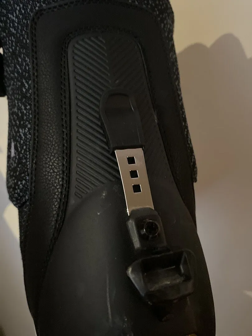 Burton Step On byxklämma svart OS reservdel