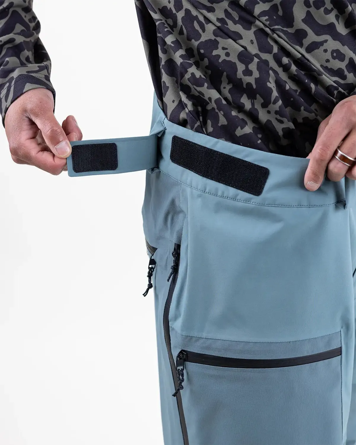 Jones MTN Surf Recycled skidbyxor herr Smoke Gray