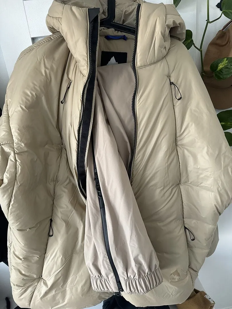 Burton Futuretrust isolerjacka true black lättviktig