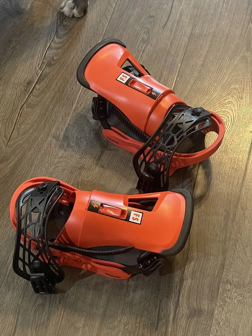 Burton Freestyle snowboardbindning Black mjuk flex park
