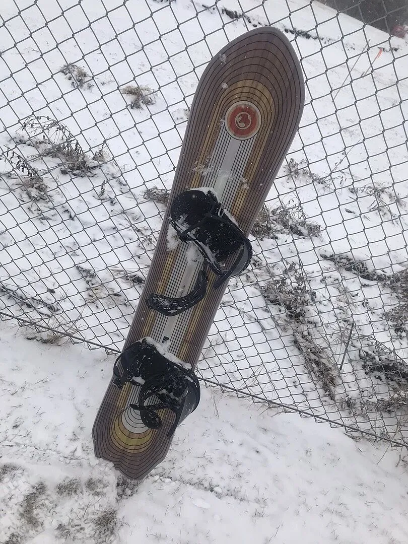 Burton 3D Fish Directional Flat Top snowboard 156