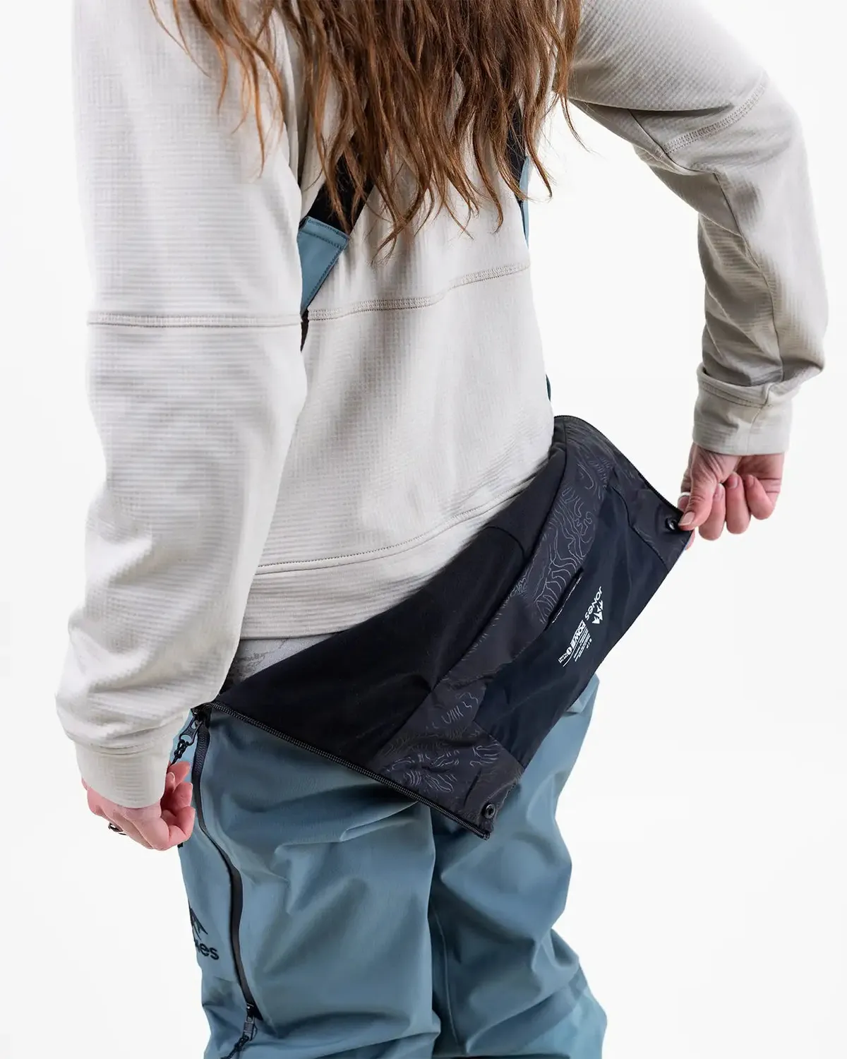 Jones MTN Surf Recycled hängselbyxor dam Deep Coral