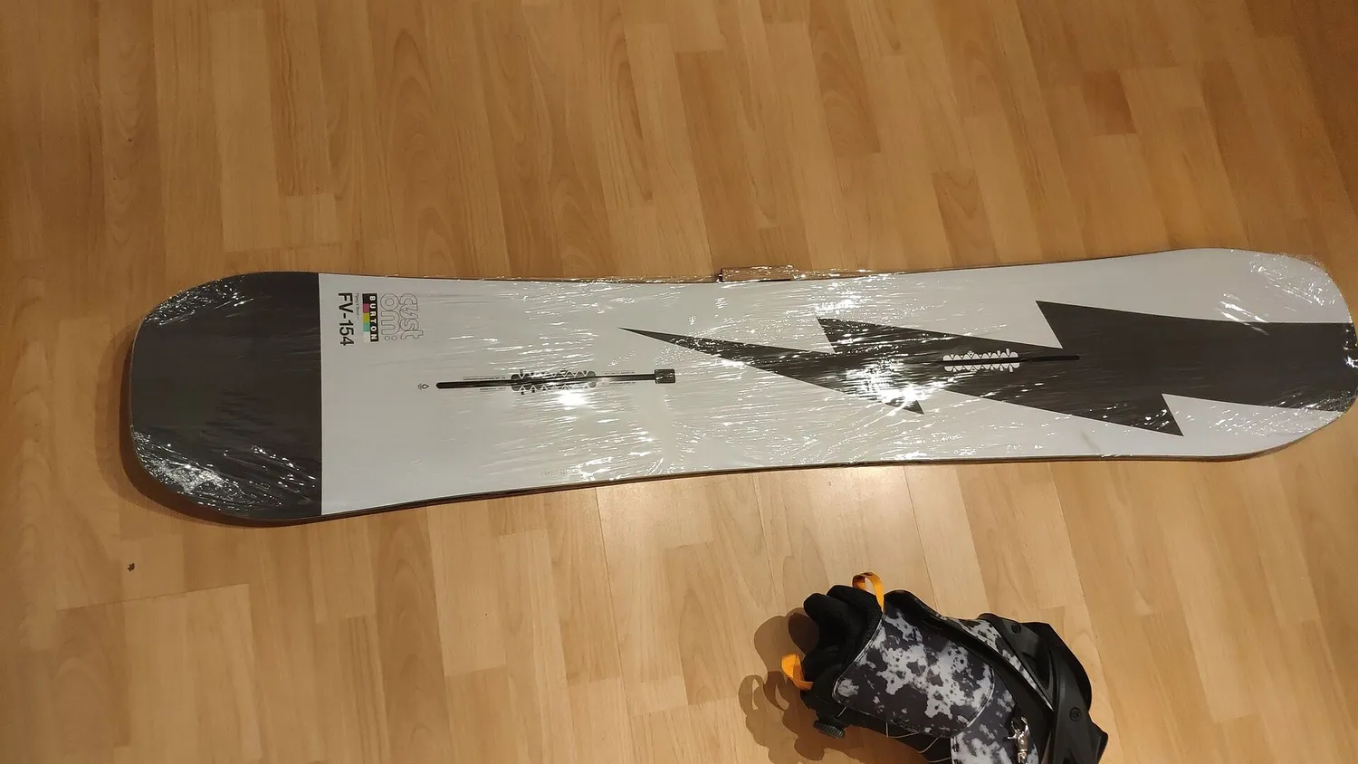 Burton Custom Flying V snowboard 156 hybridcamber poppig
