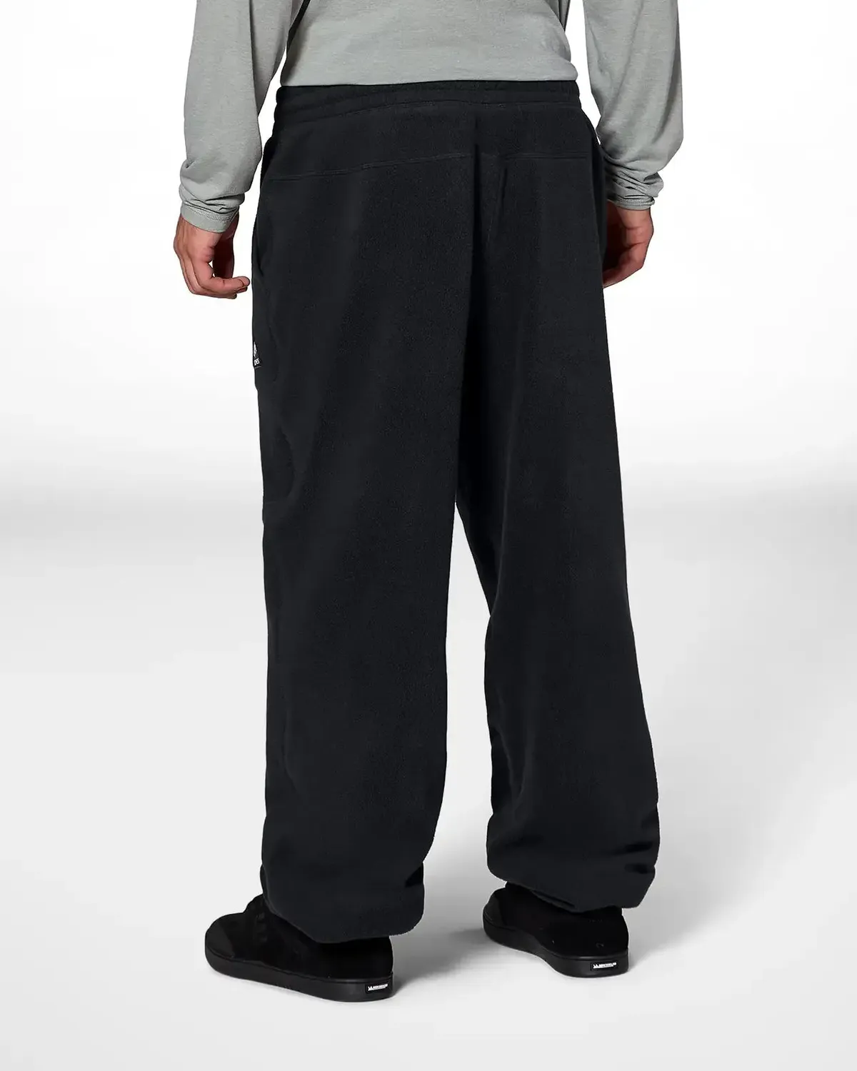 Jones Lodge Fleece fleecebyxor Stealth Black mjuk