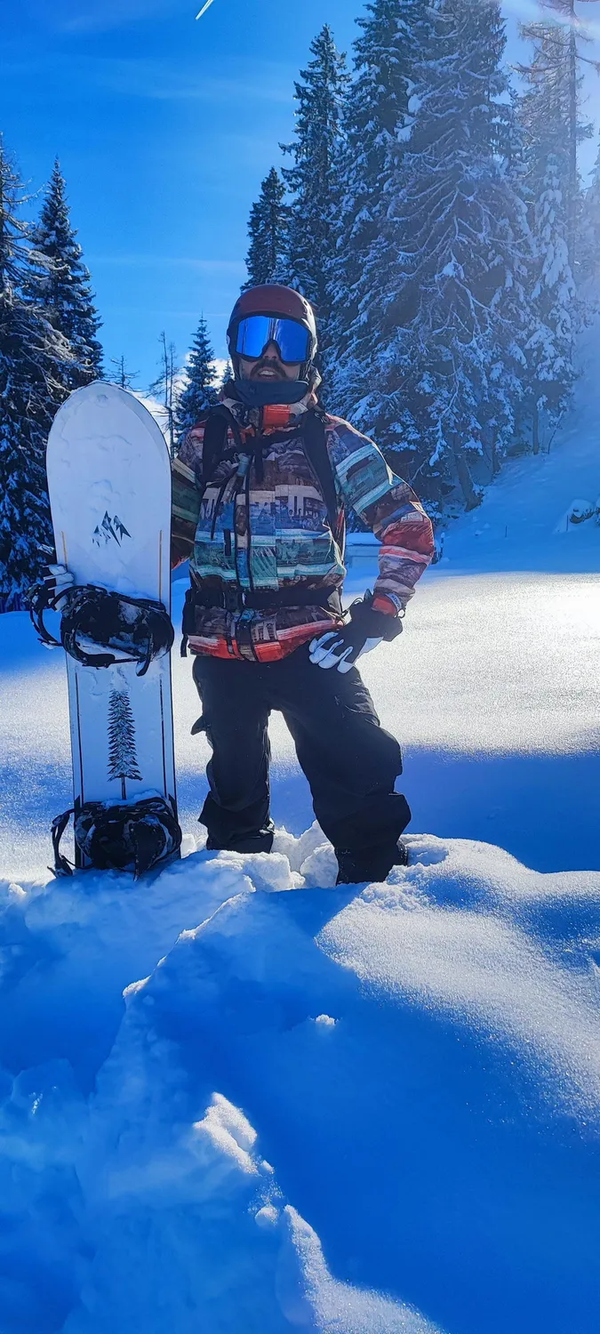 Jones Frontier 2.0 snowboard 156 all mountain directional