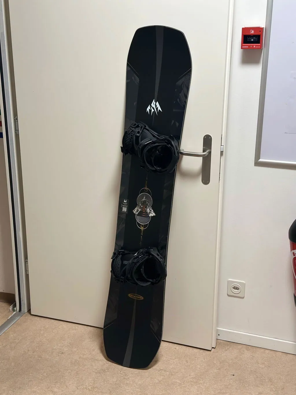 Jones Mountain Twin Pro snowboard herr allmountain