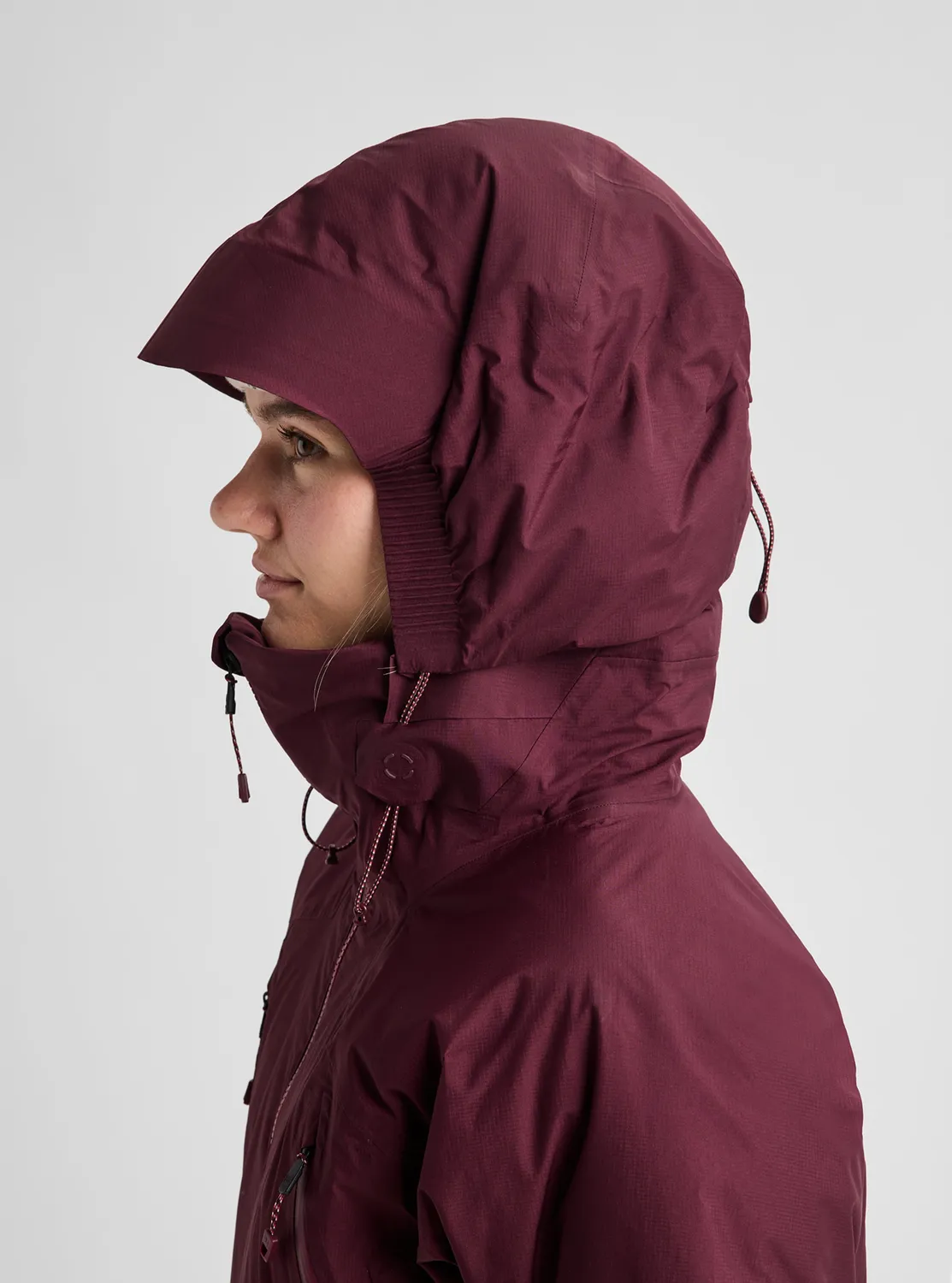 Burton [ak] Swash Down GORE-TEX jacka True Black dam