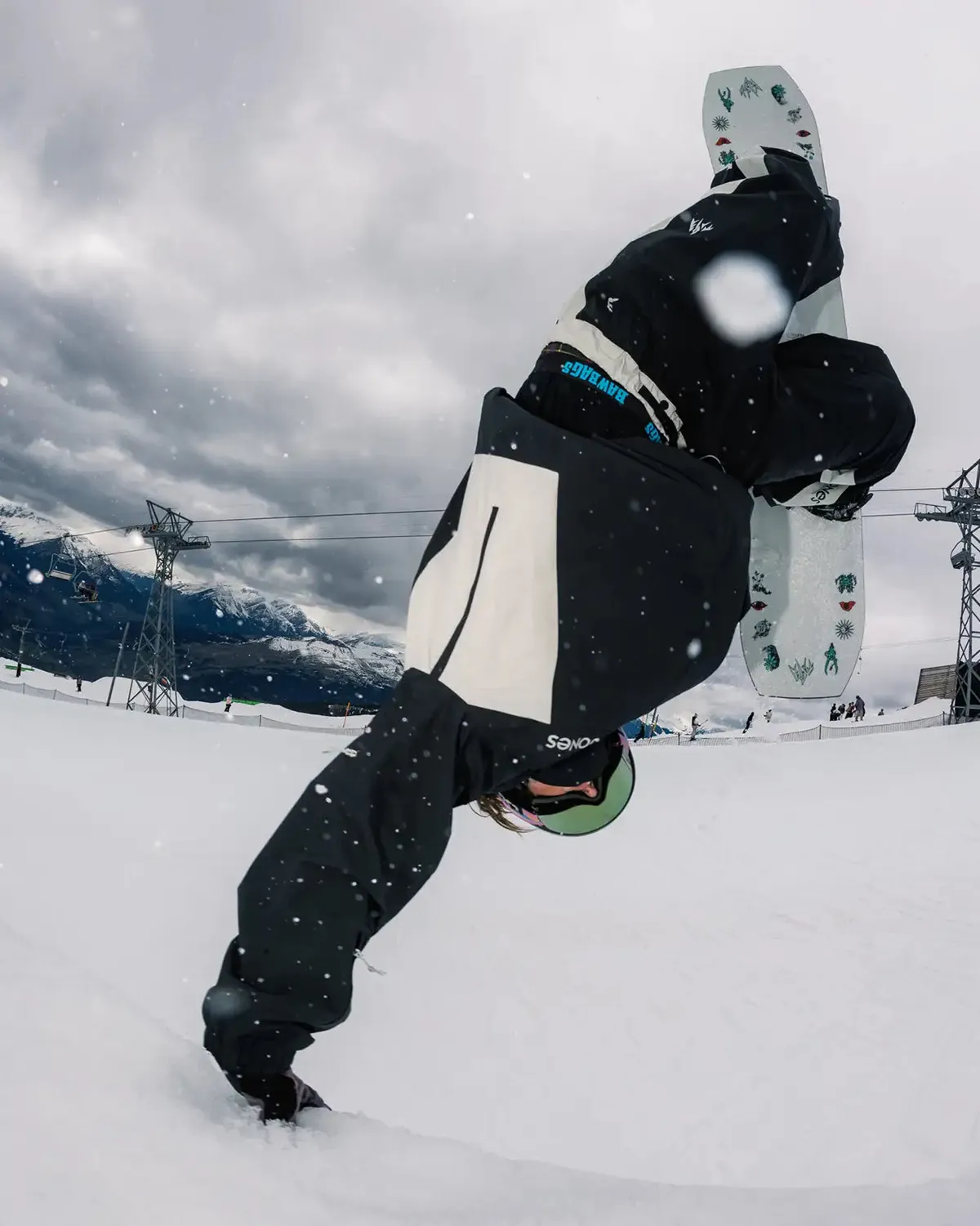 Jones Tweaker snowboard 146 dam 2026 camber