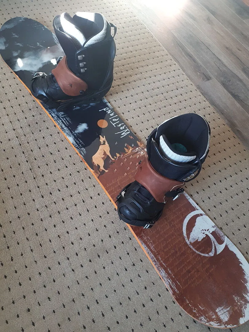 Burton Malavita bindning snowboard allmountain