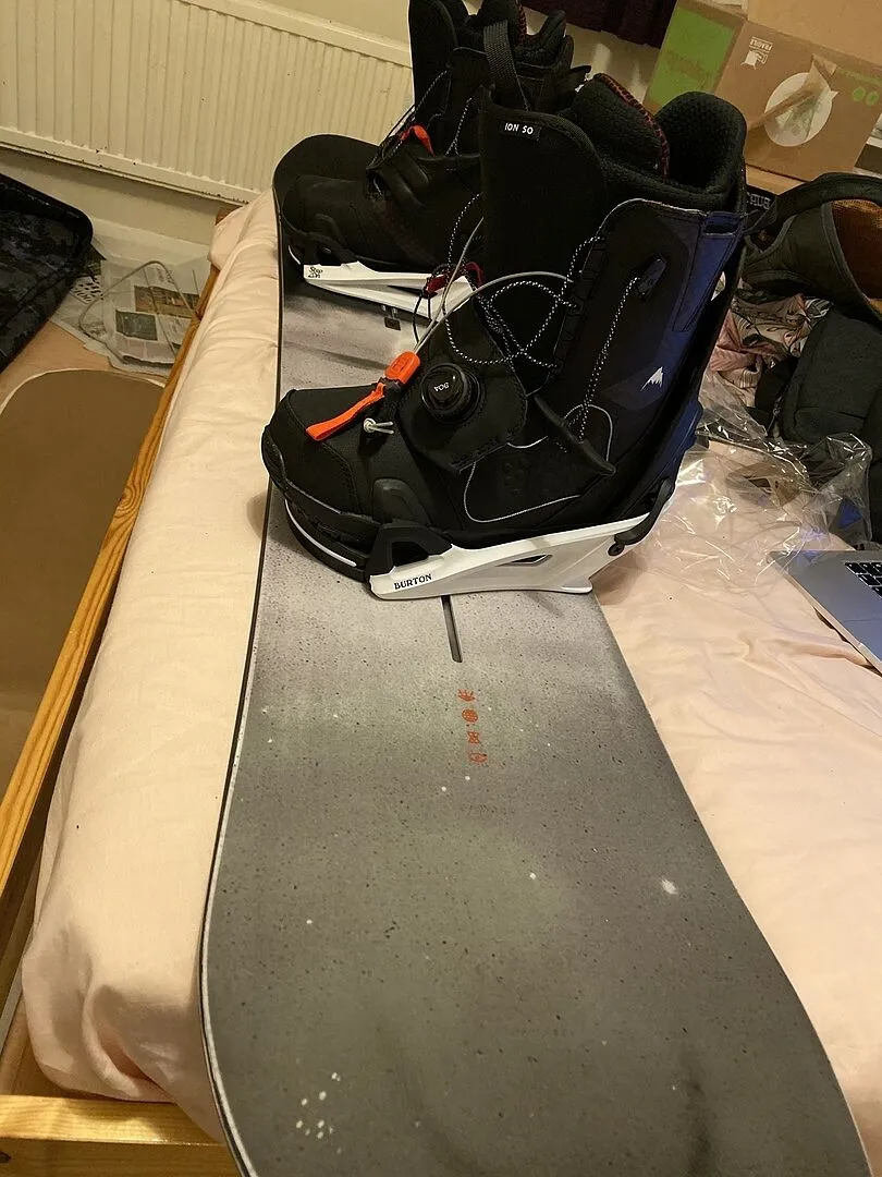 Burton Process Flying V snowboard 155 freestyle twin