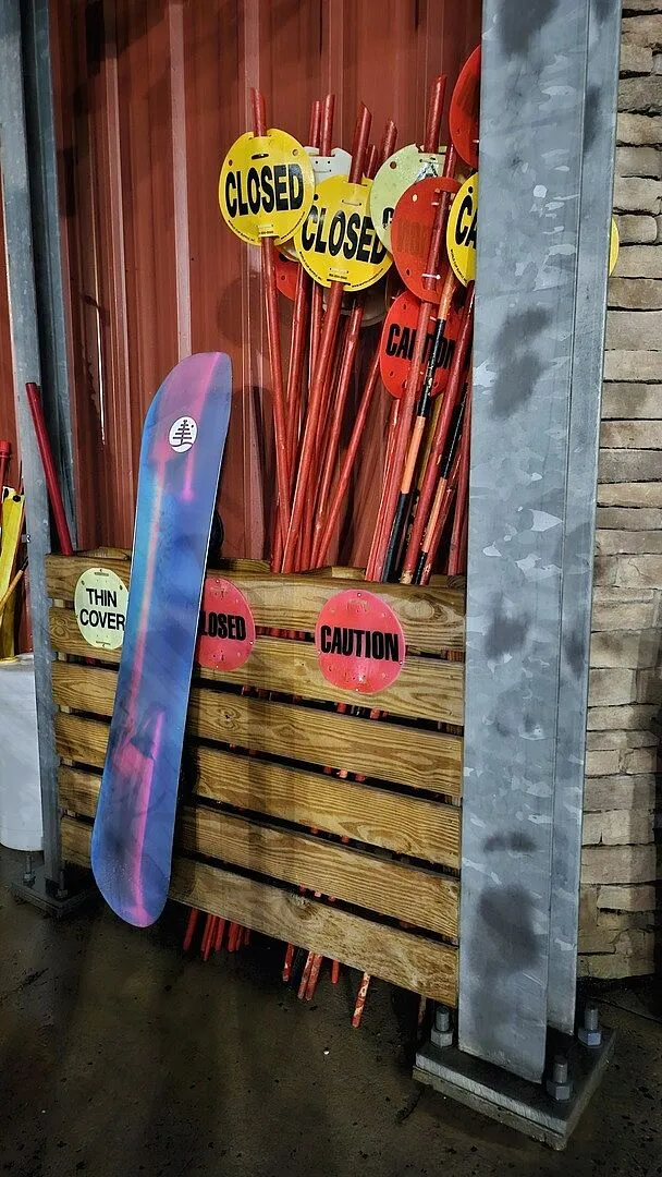 Burton Family Tree High Fidelity snowboard Graphic 162