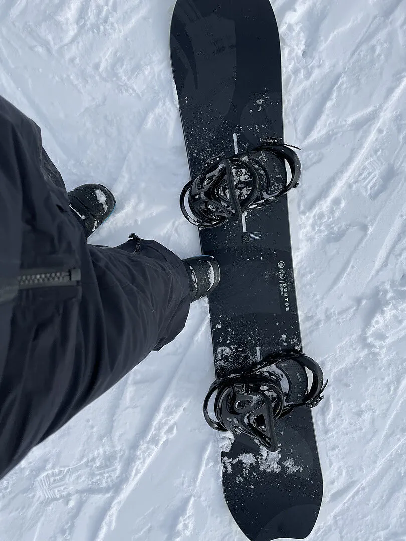 Burton [ak] Freebird 3L GORE-TEX bibbyxor Very Berry