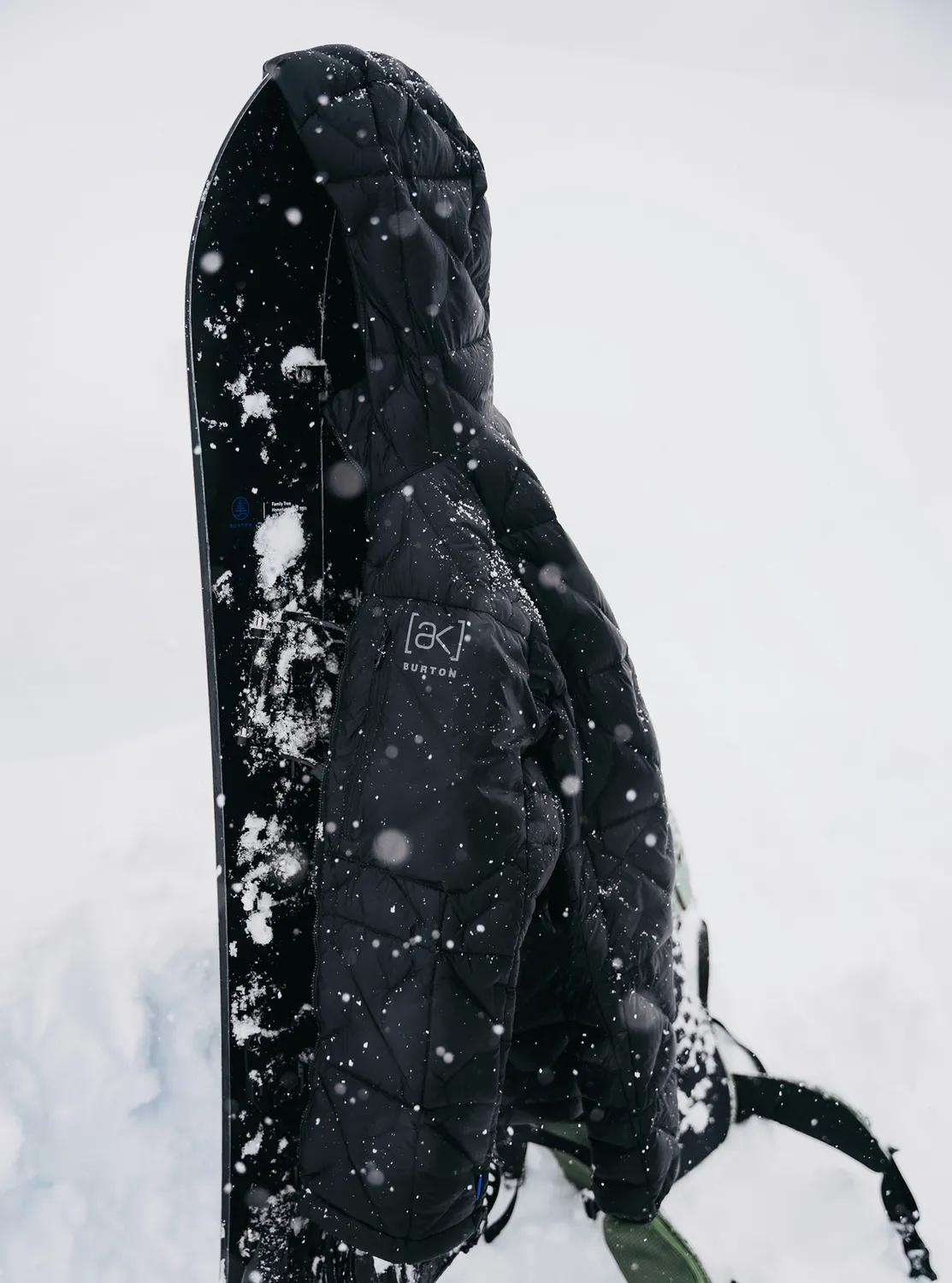 Burton [ak] Baker Hooded dunjacka True Black dun