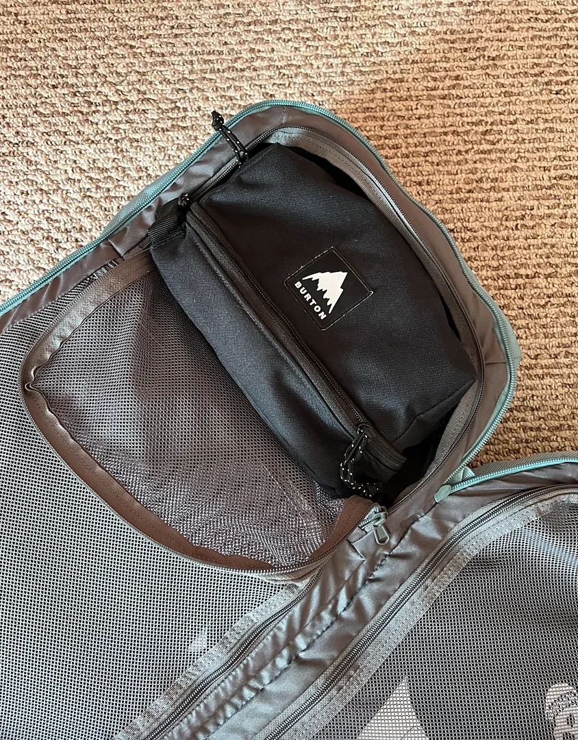 Burton Multipath 27L ryggsäck True Black Ballistic handbagage