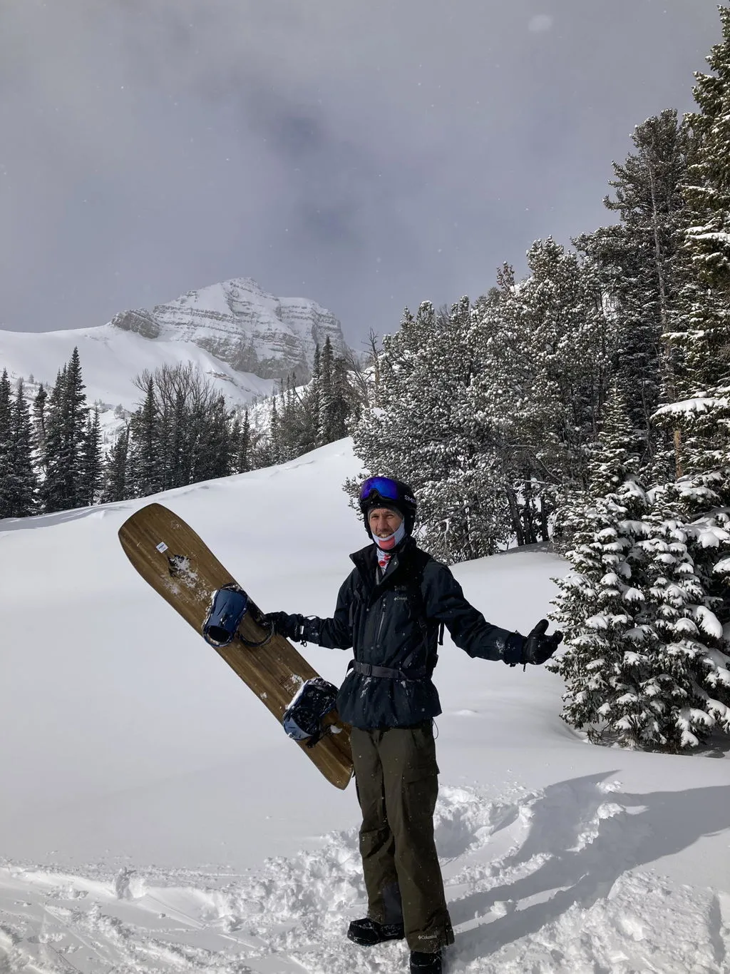 Jones Hovercraft 2.0 snowboard puder volymshiftad