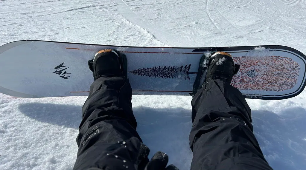 Jones Dream Weaver 2.0 snowboard dam flyt