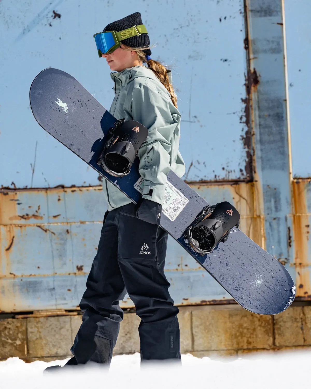 Jones Tweaker 2.0 snowboard 143 dam twin