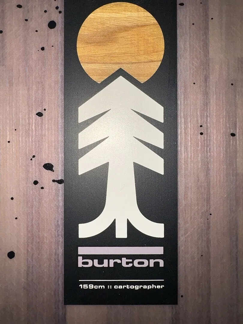 Burton Cartographer snowboard 154 camber medium