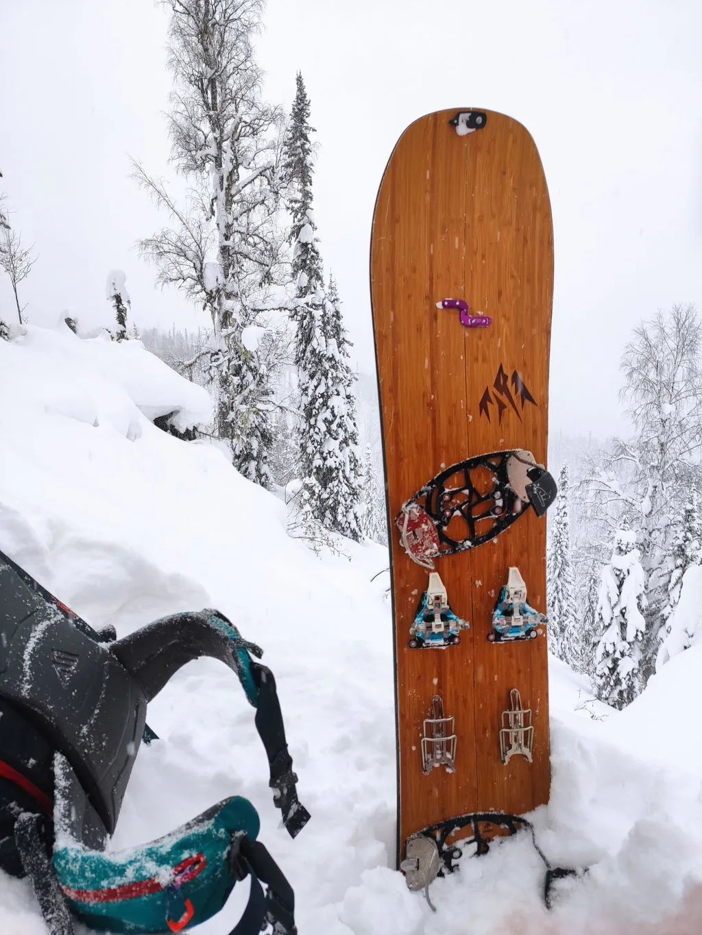 Jones Hovercraft 2.0 splitboard 156 volymshiftad tur