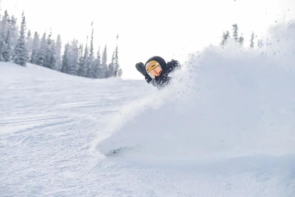 Jones Storm Chaser 147 Snowboard puder swallowtail