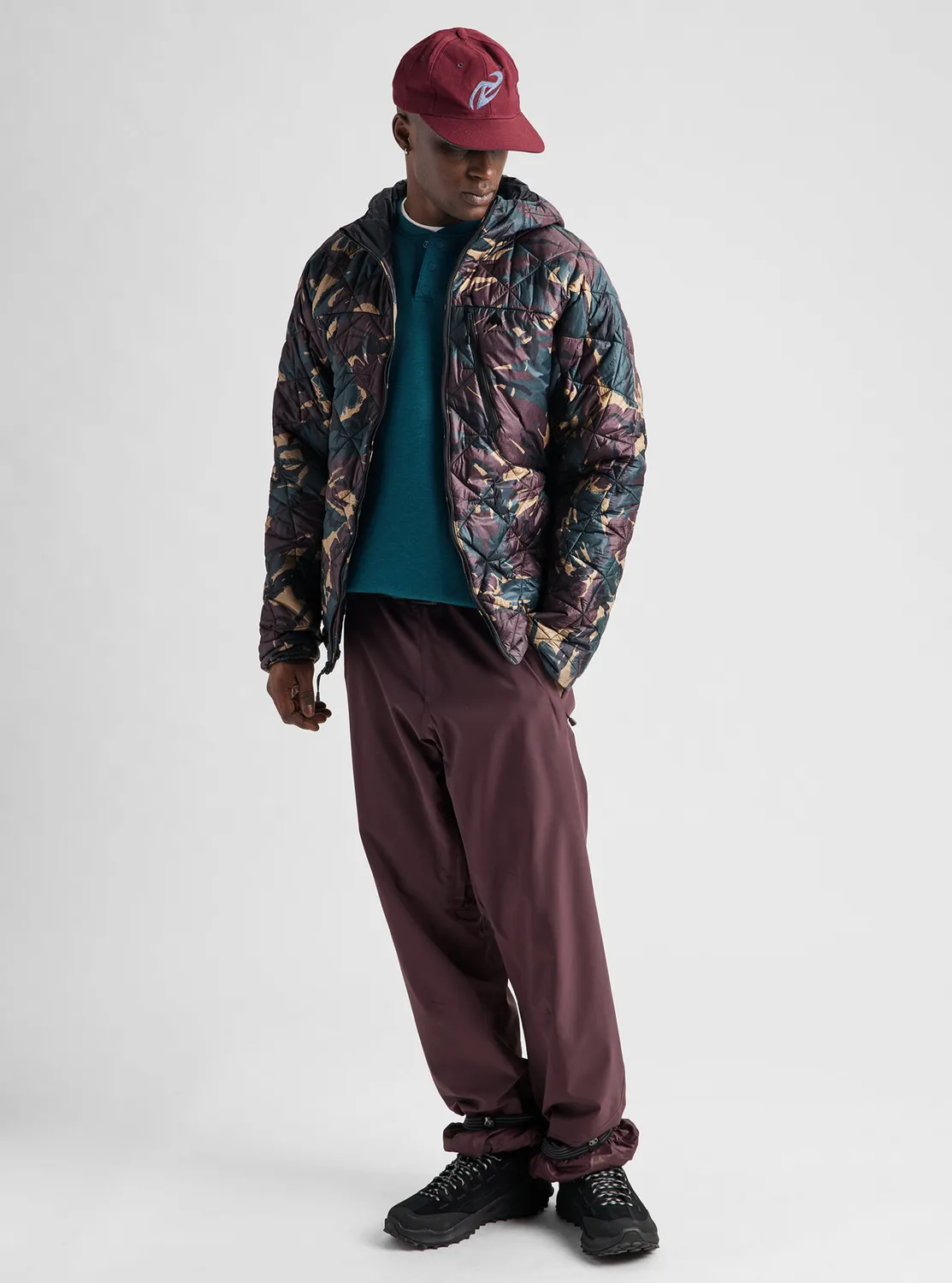 Burton Reserve Synthetic Insulated jacka True Black huva