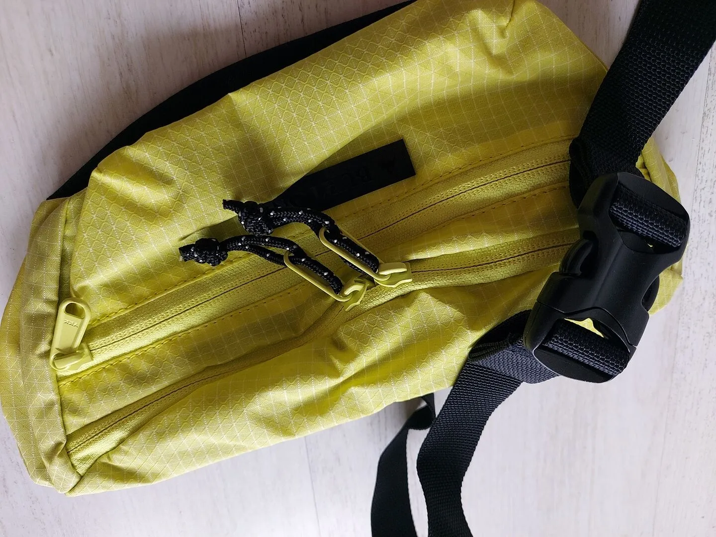 Burton 3L Hip Pack midjeväska True Black justerbar rem