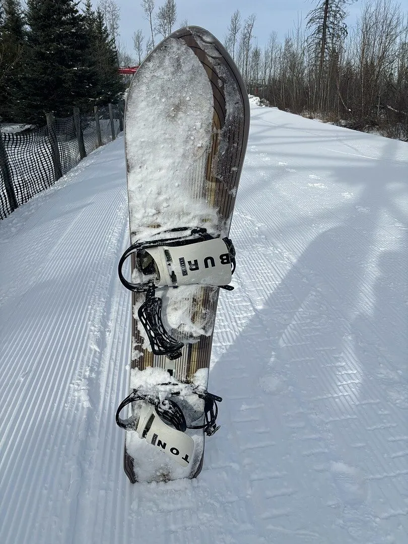 Burton 3D Fish Directional Flat Top snowboard 156