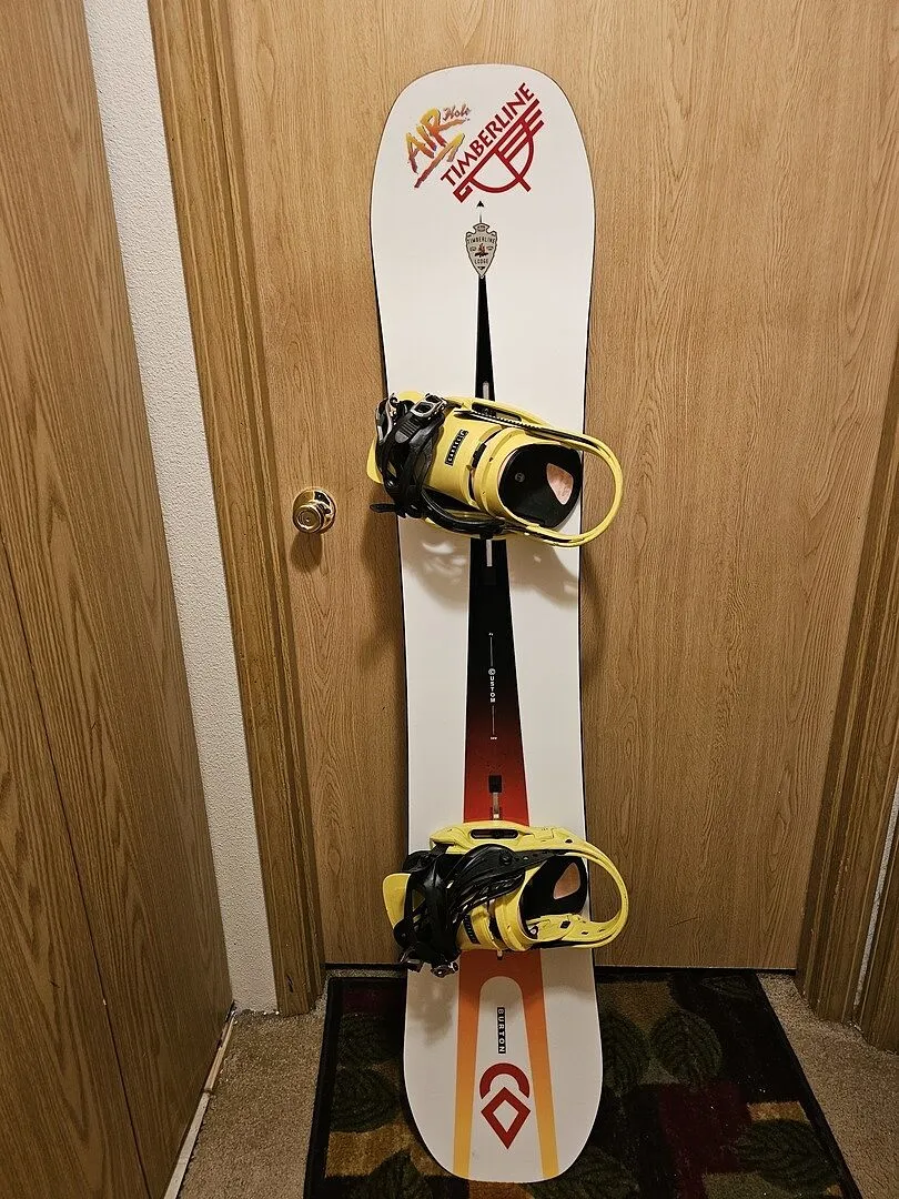 Burton Custom Flying V snowboard 156 hybridcamber poppig