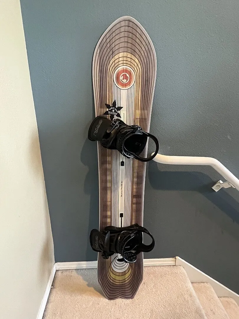 Burton 3D Fish Directional Flat Top snowboard 156