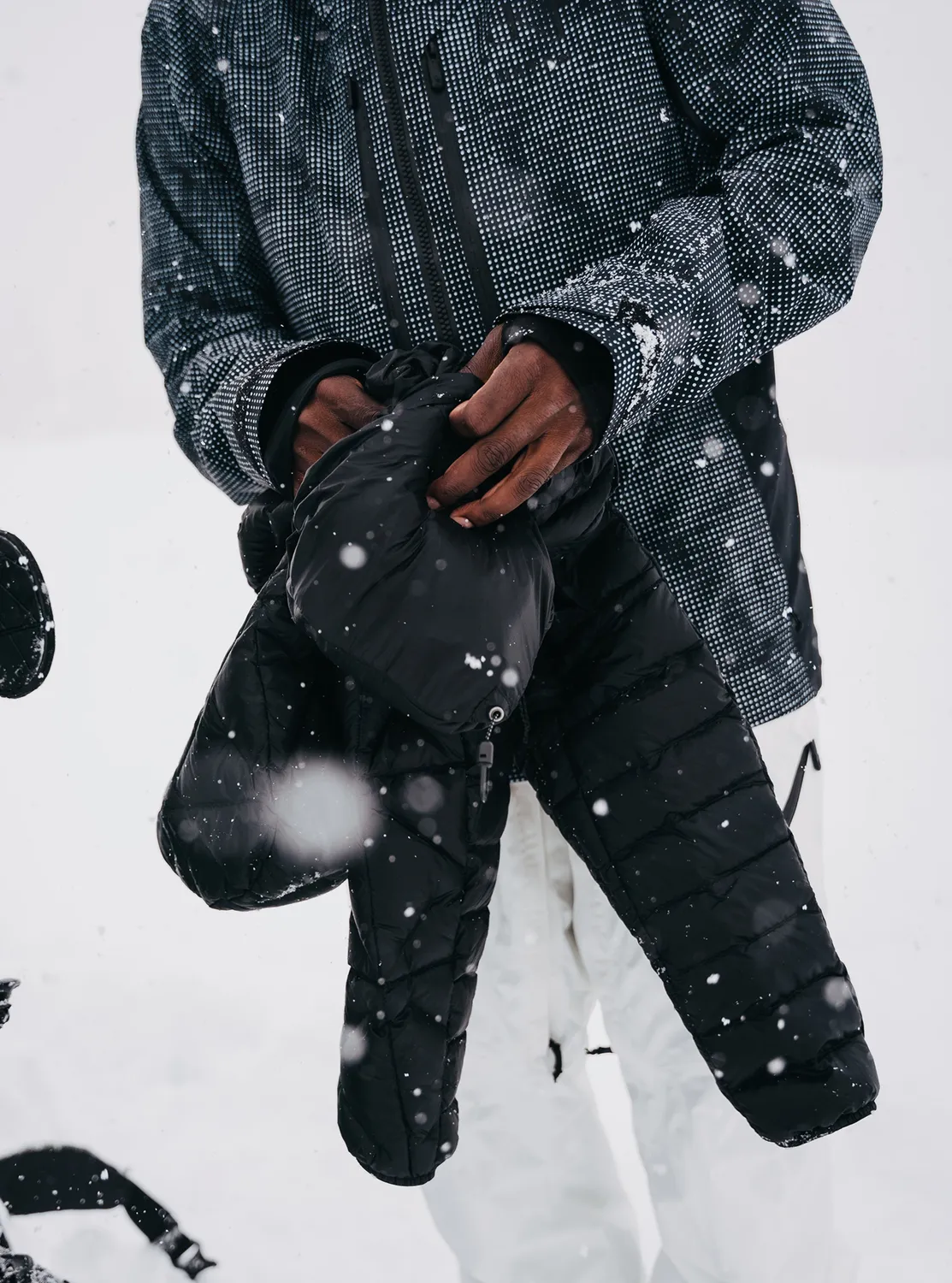 Burton [ak] Baker Hooded dunjacka True Black dun