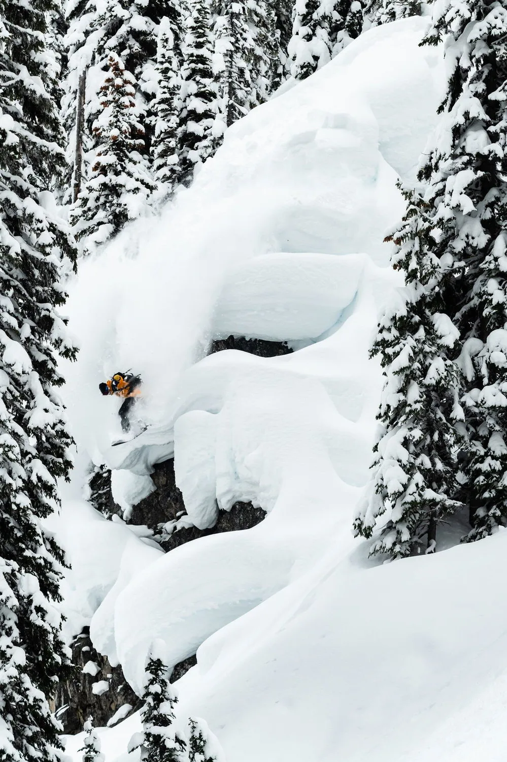 Jones Flagship PRO snowboard herr styv freeride