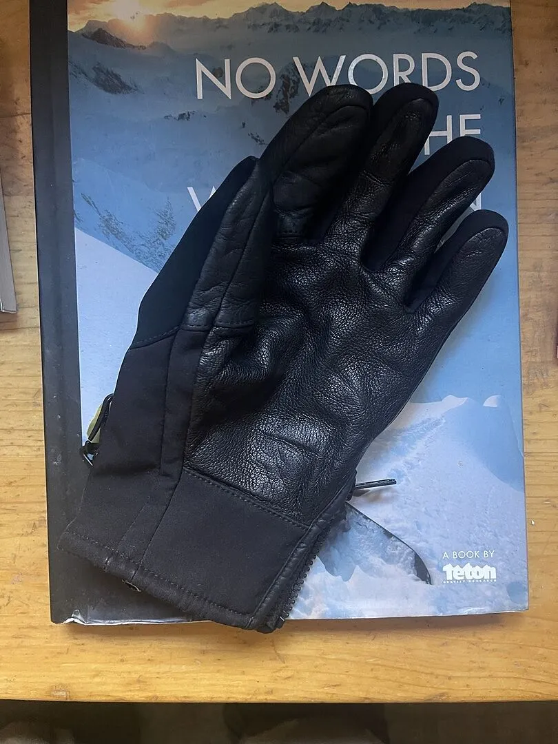 Burton [ak] Tech handskar True Black läder