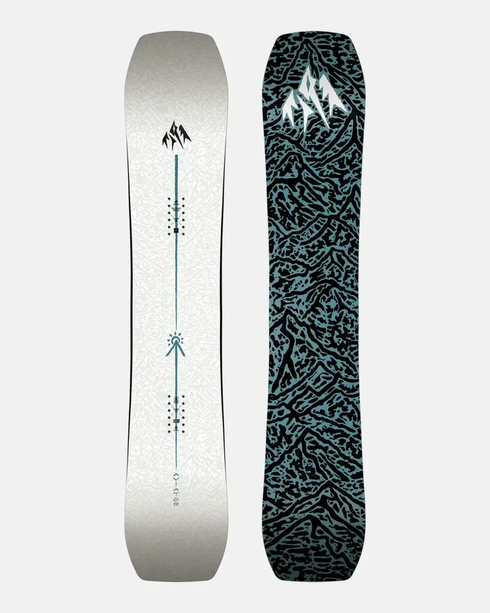 Jones Aviator 2.0 snowboard full camber