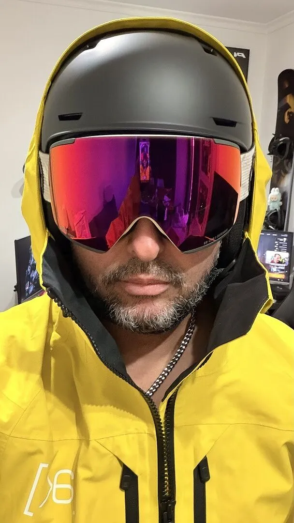 Burton [ak] Swash jacka GORE-TEX True Black isolerad