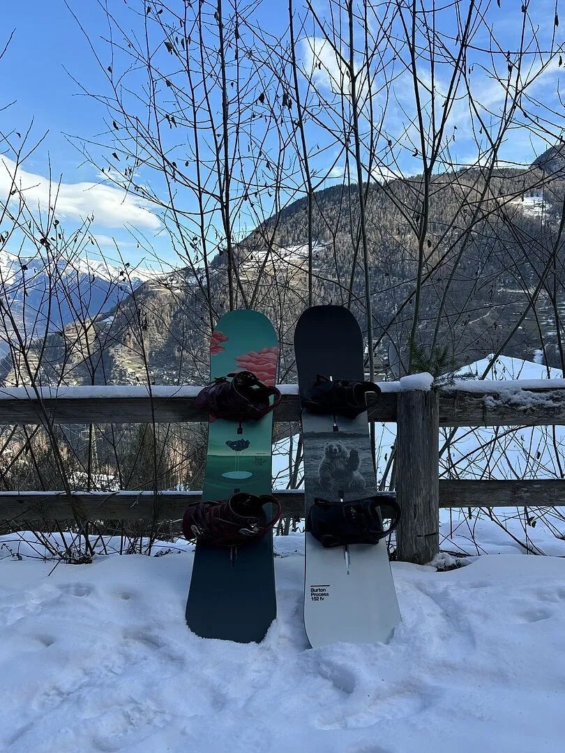 Burton Yeasayer Flying V snowboard dam 148 Graphic
